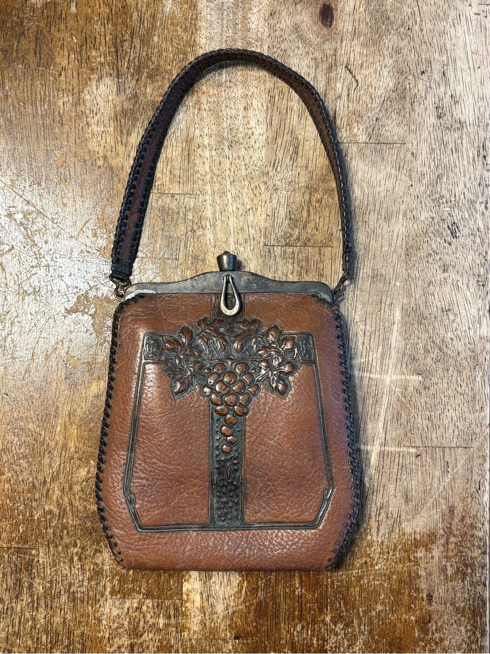 Art Nouveau Tooled Leather Purse ca 1910